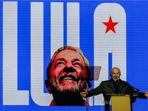 Comeback Kid Lula in the Eye of a Volcano