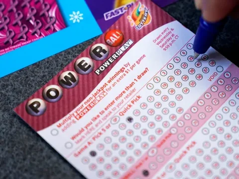 Powerball drawing for $1.9 billion jackpot delayed due to security protocol issue