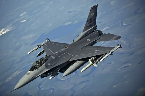 Pentagon F-16s Scrambled, Release DC Sonic Boom to Chase Wayward Plane